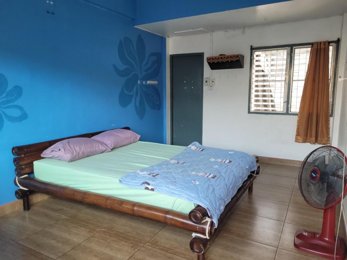 Psiloceye Weed Bar Restaurant & Guesthouse Τσιάνγκ Μάι Εξωτερικό φωτογραφία